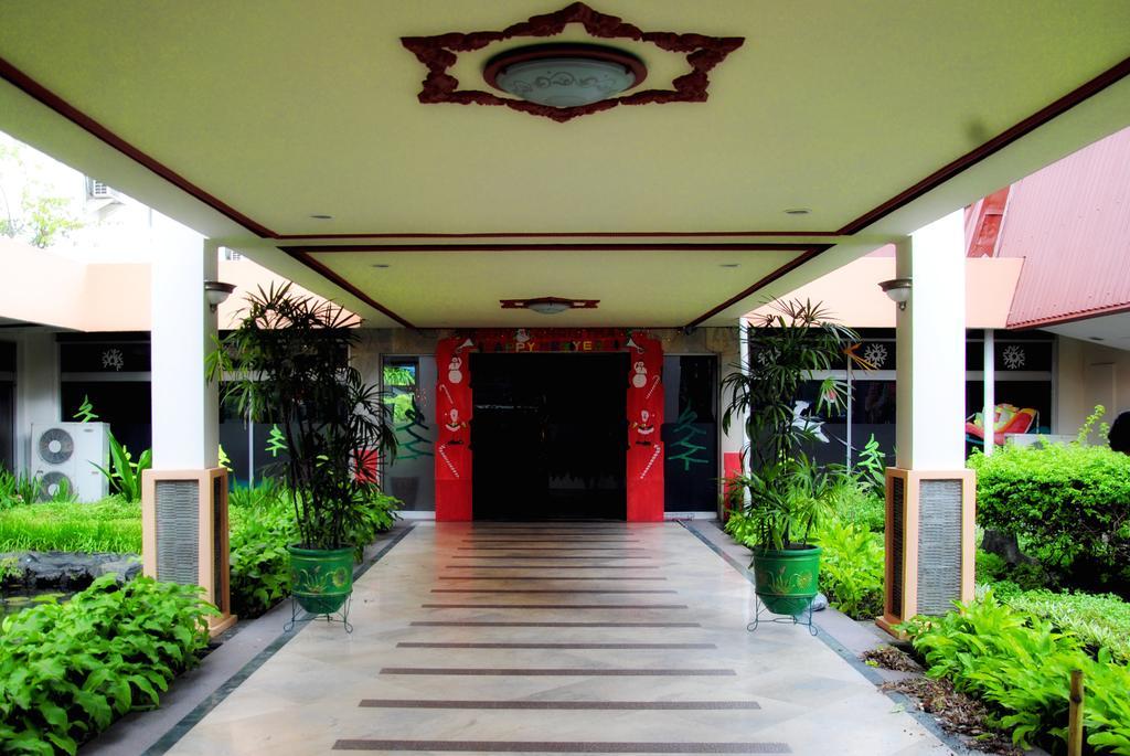 Sahid Kawanua Hotel Manado Kültér fotó