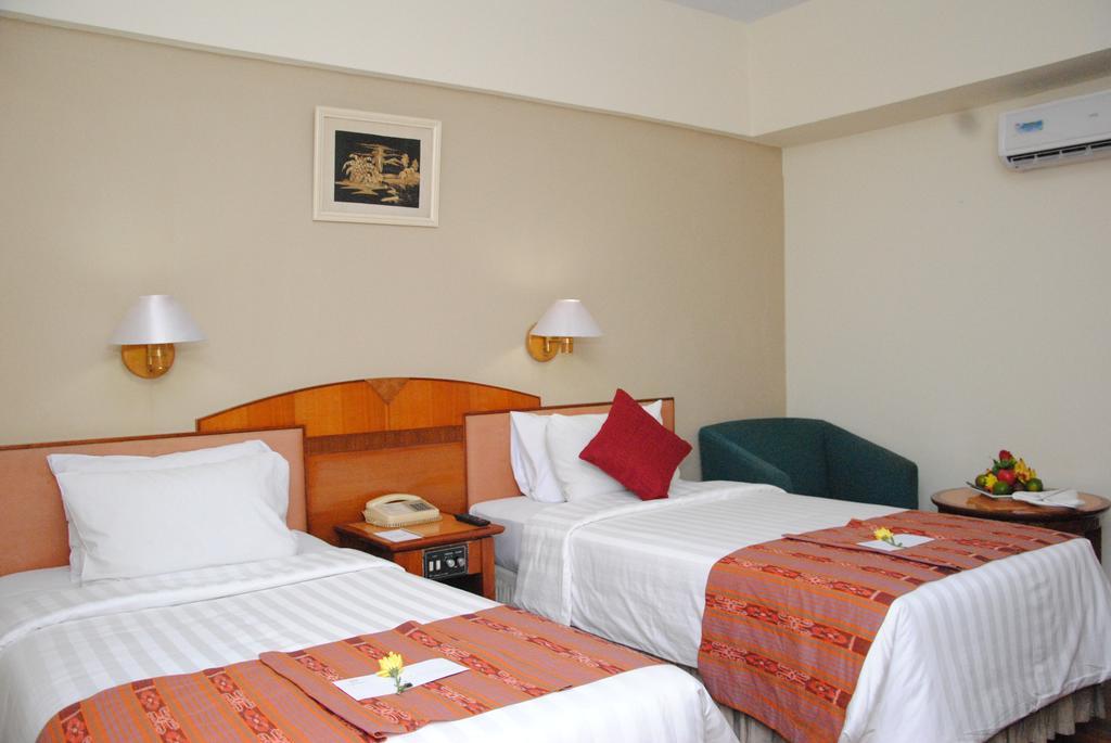 Sahid Kawanua Hotel Manado Szoba fotó
